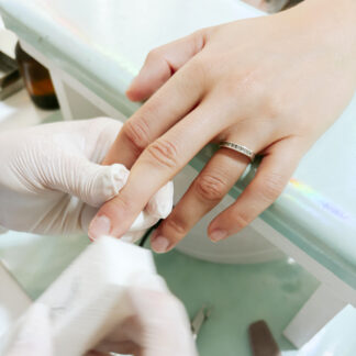 Manicuría tradicional